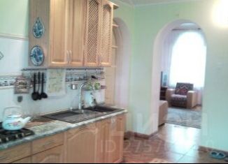 2-ком. квартира в аренду, 80 м2, Калининградская область, улица Шиллера, 5