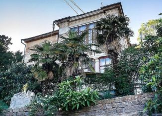 Продам четырехкомнатную квартиру, 155 м2, Ялта, улица Леси Украинки, 8