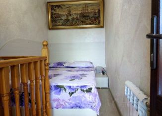 Сдается 1-ком. квартира, 16 м2, Ялта, улица Чехова, 3