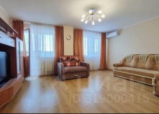 Сдам в аренду 3-ком. квартиру, 110 м2, Самара, проспект Карла Маркса, 177В, метро Спортивная