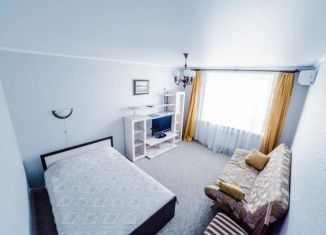 Сдается в аренду 2-комнатная квартира, 45 м2, Пенза, улица Кулакова, 2
