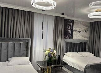 Сдаю в аренду однокомнатную квартиру, 44 м2, Орск, проспект Ленина, 19
