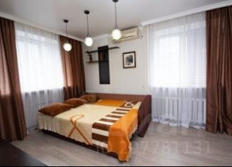 1-комнатная квартира в аренду, 28 м2, Волгоград, улица 7-й Гвардейской, 17
