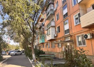 Продается двухкомнатная квартира, 41.1 м2, Астрахань, улица Нариманова, 2Б, Ленинский район