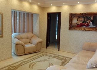 Сдам в аренду четырехкомнатную квартиру, 85 м2, Крым, улица Космонавтов, 10Д
