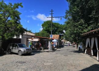 Сдается в аренду 1-комнатная квартира, 20 м2, Евпатория, Караимская улица, 31