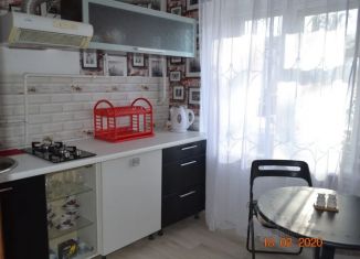 Сдам в аренду 1-комнатную квартиру, 40 м2, Углич, Спасская улица, 5