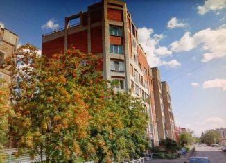3-комнатная квартира на продажу, 95 м2, Омск, улица Яковлева, 147