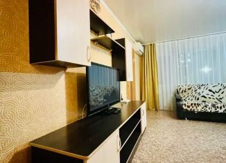 Сдача в аренду трехкомнатной квартиры, 54 м2, Туймазы, проспект Ленина, 19