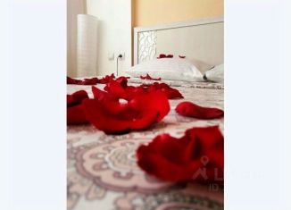 Сдаю двухкомнатную квартиру, 45 м2, Омск, улица Маяковского, 97