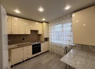 Продажа двухкомнатной квартиры, 56.6 м2, Татарстан, проспект Строителей, 32А