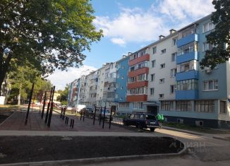 Продажа трехкомнатной квартиры, 61.4 м2, Белгород, Западный округ, улица 5 Августа, 10
