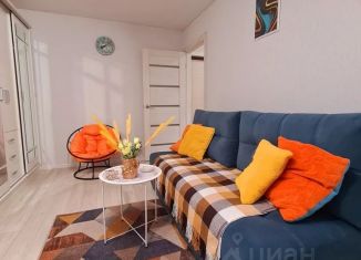 Сдается в аренду 1-комнатная квартира, 30 м2, Камышин, 5-й микрорайон, 54А