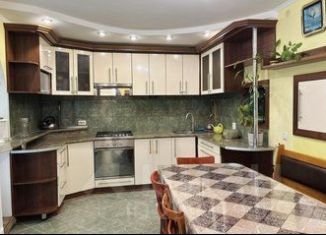 Сдается в аренду дом, 90 м2, Крым, улица Мартынова, 16