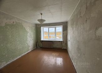 Продам 2-ком. квартиру, 46.2 м2, поселок городского типа Мурмаши, Молодёжная улица, 1
