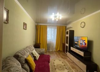 Сдаю 2-ком. квартиру, 46 м2, Омск, проспект Карла Маркса, 49, Ленинский округ