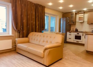 Двухкомнатная квартира в аренду, 64 м2, Псковская область, улица Труда, 50