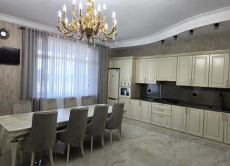 Сдаю в аренду дом, 160 м2, Дагестан, улица Батманова, 38