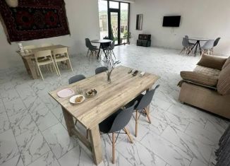 Сдается в аренду дом, 150 м2, Дагестан, 4-я Приморская улица, 53