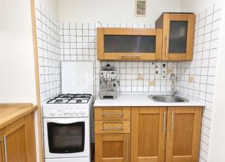 Трехкомнатная квартира на продажу, 61.8 м2, Киров, улица Лепсе, 48, Октябрьский район