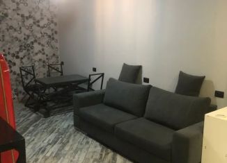 Сдаю двухкомнатную квартиру, 46 м2, Дагестан, улица Г. Гамидова, 97
