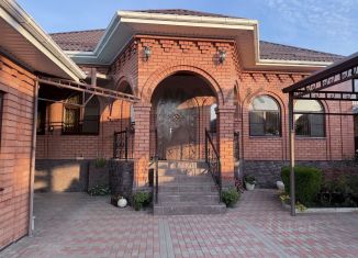 Продаю дом, 184 м2, Майкоп, улица Калинина