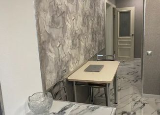 Сдача в аренду 2-ком. квартиры, 38 м2, Нальчик, улица Кирова, 9А