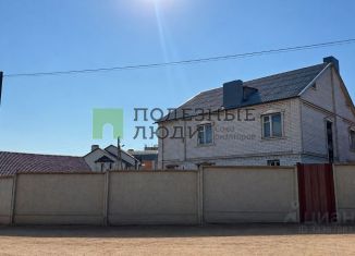 Продаю коттедж, 209.5 м2, Астраханская область, Павелецкая улица, 9