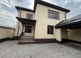Продается дом, 270 м2, Нальчик, улица Клары Цеткин