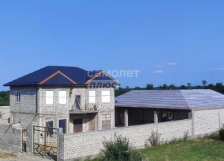 Продаю дом, 260 м2, Кабардино-Балкария, улица Братьев Агзаговых, 38