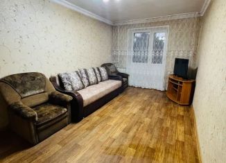 Сдам 2-ком. квартиру, 44 м2, Бурятия, улица Родины, 2