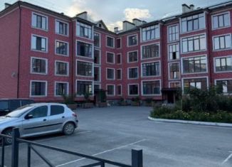 Продается 1-комнатная квартира, 45 м2, Кабардино-Балкария, улица Шогенова, 79