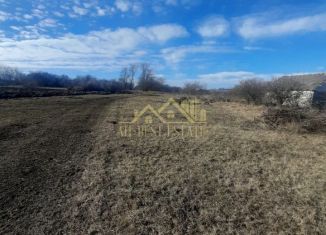 Продажа земельного участка, 15 сот., село Фиагдон, улица Бритаева, 20