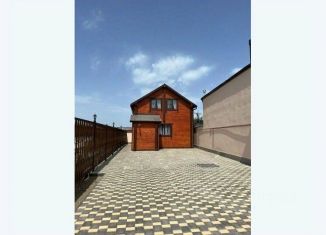 Сдам в аренду дом, 100 м2, Дербент, улица Батманова, 22