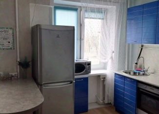2-ком. квартира в аренду, 45 м2, Псковская область, улица Герцена, 10