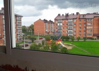 Сдается в аренду 1-комнатная квартира, 40 м2, Ярославская область, улица Коммунаров, 35Е