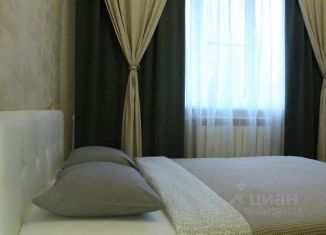 Сдаю 1-ком. квартиру, 34 м2, Тихвин, 4-й микрорайон, 44
