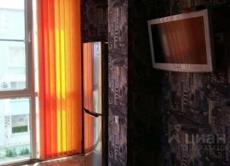 Сдаю в аренду 1-комнатную квартиру, 43 м2, Таганрог, улица Адмирала Крюйса, 23/3