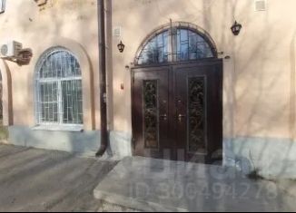 Сдам в аренду 1-комнатную квартиру, 30 м2, Таганрог, улица Бабушкина, 57