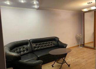 Сдам в аренду 1-ком. квартиру, 30 м2, Татарстан, улица Аделя Кутуя, 33