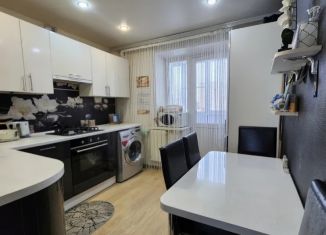 Продается 4-комнатная квартира, 83.9 м2, Каменск-Уральский, улица 4-й Пятилетки, 19