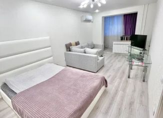 Сдам 1-ком. квартиру, 35 м2, Казань, улица Четаева, 27А, Ново-Савиновский район
