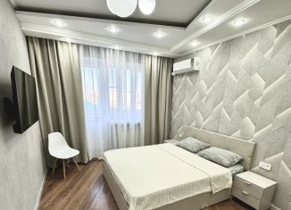 Сдаю 1-комнатную квартиру, 42 м2, Ейск, улица Пушкина, 71/2