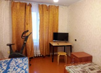 Сдается 1-ком. квартира, 30 м2, Кириши, проспект Героев, 12