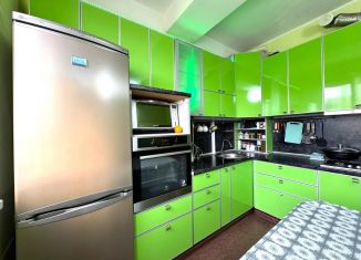 Продается двухкомнатная квартира, 47.4 м2, Краснодарский край, улица Тимирязева, 44