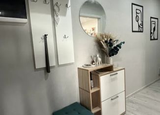 Сдается в аренду двухкомнатная квартира, 55 м2, Таганрог, улица Сергея Шило, 200