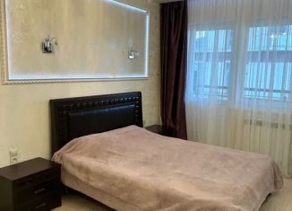 Сдаю в аренду 2-комнатную квартиру, 74 м2, Сочи, улица Кирова, 30