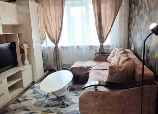 Сдается двухкомнатная квартира, 40 м2, Валуйки, улица Пархоменко, 20