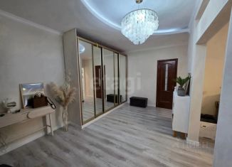 Продаю 2-ком. квартиру, 68.1 м2, Курск, улица Карла Либкнехта, 22