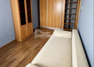 Продается двухкомнатная квартира, 47.2 м2, Абакан, улица Карла Маркса, 44